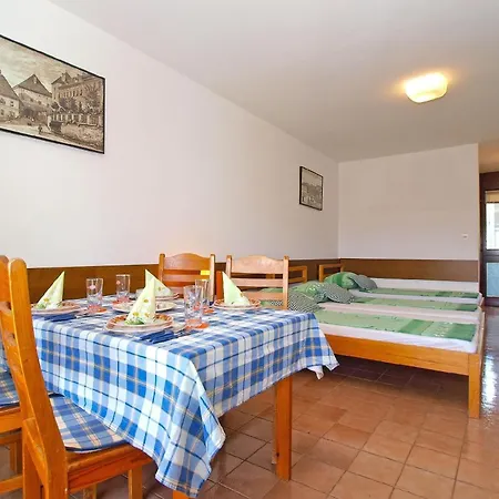 Fuer 4 Personen Ca 32 Qm In Segotici, Istrien Suedkueste Von Istrien Apartman Pavicini