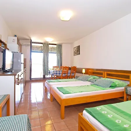 Fuer 4 Personen Ca 32 Qm In Segotici, Istrien Suedkueste Von Istrien *